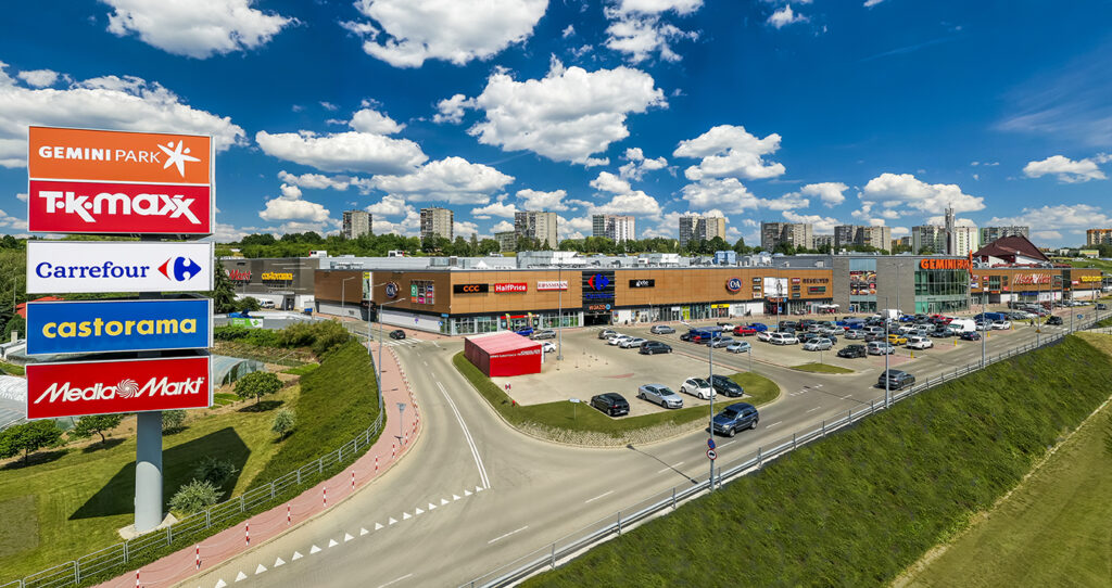 Green Shopping Malls in Poland Implementing ESG in the Retail Industry